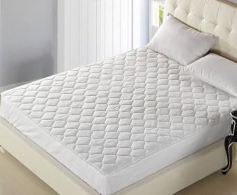 100% cotton  Fitted mattress protectors