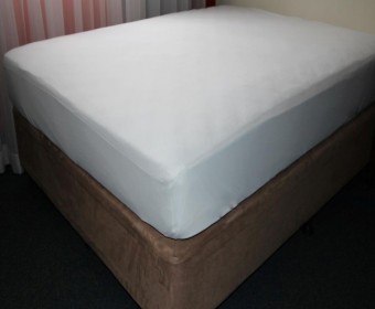 Woven 100% polyester fire-resistant embroidery duvet inner /comforter